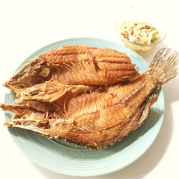 ปลากระพงทอดน้ำปลา