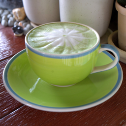 ชาเชียวนมสดร้อน