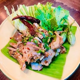 น้ำตกคอหมูย่าง(Grilled Pork Neck Nam Tok)