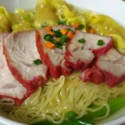 ชายสี่ บะหมี่เกี๊ยว สาขาเคหะเมืองเก่า