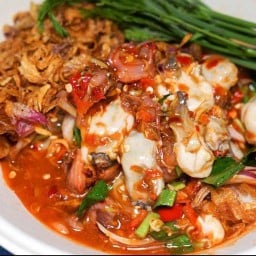 ยำหอยนางรม ปูนึ่งแกะสดพร้อมทาน - Seafood ปูดำเกริง