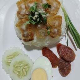 ชายสี่ บะหมี่เกี๊ยว ตรงข้ามโรงบาลนครนายก
