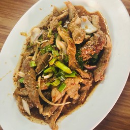 น้ำตกเนื้อ