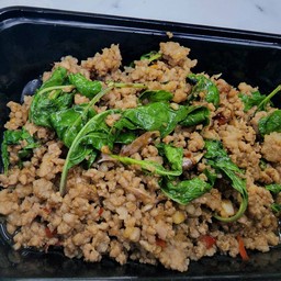 กะเพราเนื้อสับ (กับข้าว)