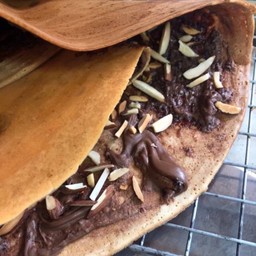 นูเทลล่า อัลมอนด์