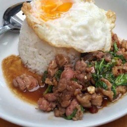 ข้าวกระเพราเนื้อเปื่อย