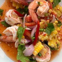 ยำข้าวโพดกุ้งสด