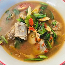 ต้มแซ่บกระดูกหมู