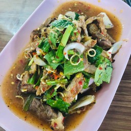 ยำเนื้อย่าง