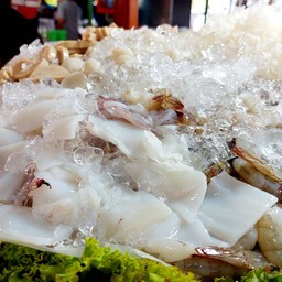 ยำปลาหมึก