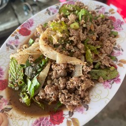 ลาบเนื้อสุก