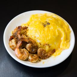 ข้าวผัดกระเทียมไข่ข้น