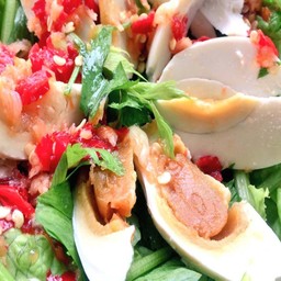 ยำไข่เค็ม