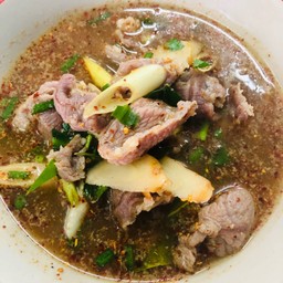 ต้มแซ่บเนื้อน่องลาย