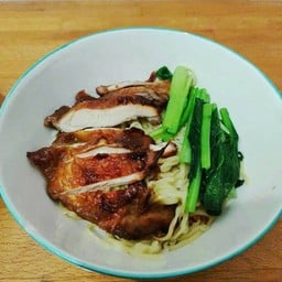 บะหมี่ไก่ย่างซอสหม่าล่า