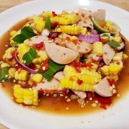 ยำข้าวโพดหมูยอ