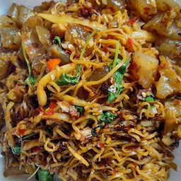 กะเพราหม่าล่าใส่หน่อไม้ดอง