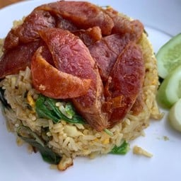 ข้าวผัดเขียวหวานเนื้อเชียง