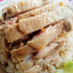 หย่งอี้ บะหมี่เกี๊ยว ข้าวมันไก่ หมูแดงหมูกรอบ ก๋วยเตี๋ยวเย็นตาโฟ เมืองตรัง
