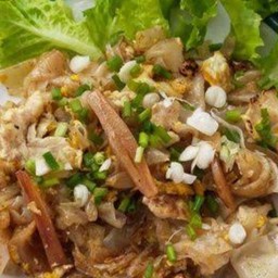 ก๋วยเตี๋ยวคั่วไก่