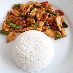 กะเพราเห็ดรวมราดข้าวเจ