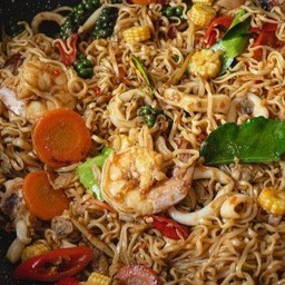 มาม่าผัดขี้เมา