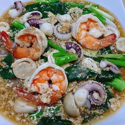 ราดหน้าทะเล