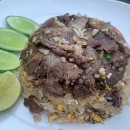 ข้าวผัดเนื้อเปื่อย