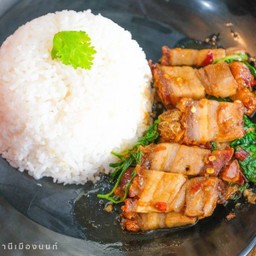 Dข้าวกะเพราหมูกรอบ