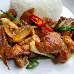 ไก่ทอดน้ำมันหอยราดข้าว