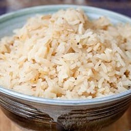 ข้าวกระเทียม
