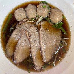 ก๋วยเตี๋ยวดาวกระจายตุ๋น+ลูกชิ้น