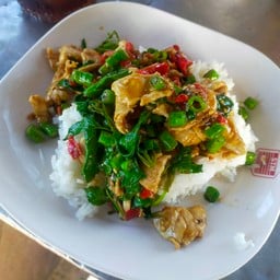 อาหารตามสั่งเจ๊ต่าย