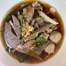 ก๋วยเตี๋ยวรวม