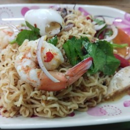 ยำมาม่ารวม