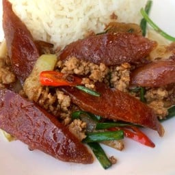 เนื้อสับ + เนื้อเชียงน้ำมันหอยราดข้าว