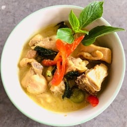 ขนมจีนแกงเขียวหวานไก่