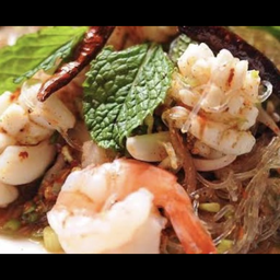ลาบวุ้นเส้นกุ้งหมึก