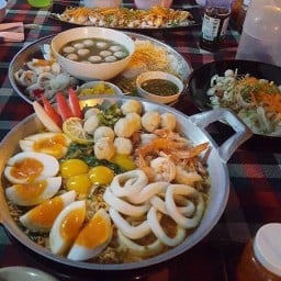 ก๋วยเตี๋ยวยกโซ้ด สาขาแม่ เมนูอาหารตามสั่งเพียบ 2