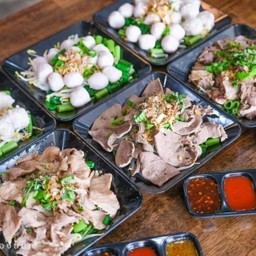 Dหมูหมักลวกจิ้ม