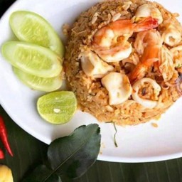 ข้าวผัดต้มยำทะเล