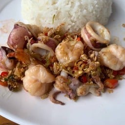 ทะเลตะไคร้พริกขี้หนูราดข้าว