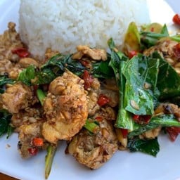 คะน้าสมองราดข้าว
