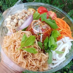 เจ้ส้ม  ข้าวกระเพรา  อาหารตามสั่ง  ข้าวกล่อง อรณิชสิริ