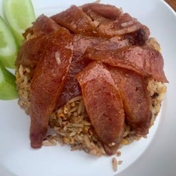 ข้าวผัดน้ำพริกนรกเนื้อเชียง