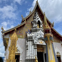 Wat Mangkol Thawararam (Wat Khrua Khrae) วัดมังคลถาวราราม (วัดขัวแคร่)