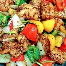 ปลาดอลลี่ผัดพริกไทยดำ