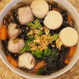 ต้มจืดหมูเต้าหู้ สาหร่าย