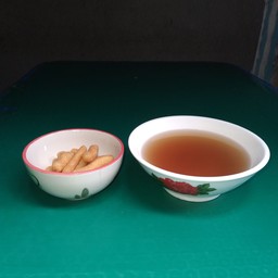 น้ำขิง+ปาท่องโก๋(เกาเหลา)