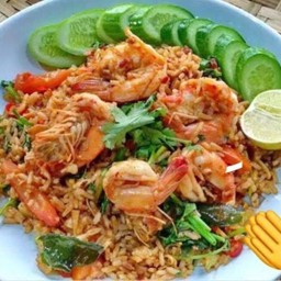ข้าวผัดต้มยำกุ้ง